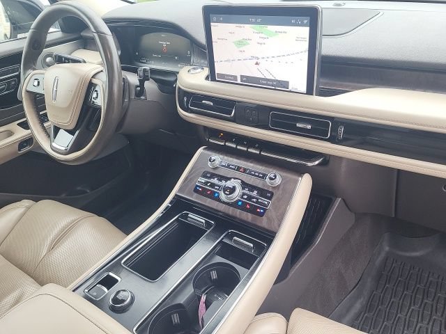 Used 2020 Lincoln Aviator Reserve w/ Equipment Group 202A AWD/4WD image 8
