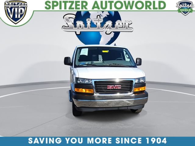 Used 2023 GMC Savana 2500 w/ Driver Convenience Package image 3