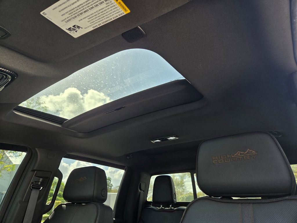 Used 2024 Chevrolet Silverado 2500 High Country w/ High Country Premium Package image 25