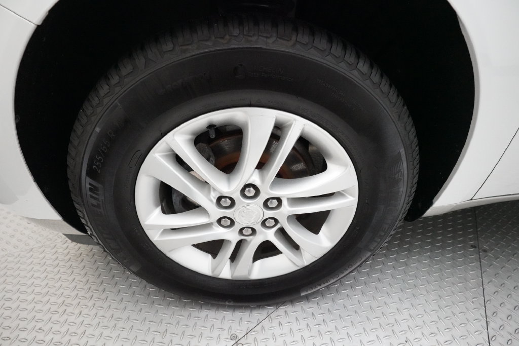 Used 2020 Buick Enclave Essence w/ Sound and Sites Package AWD/4WD image 24