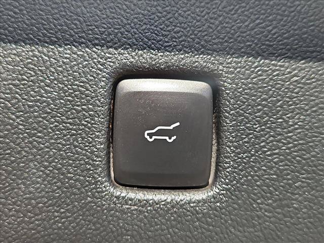 Used 2023 Ford Escape ST-Line AWD/4WD image 7