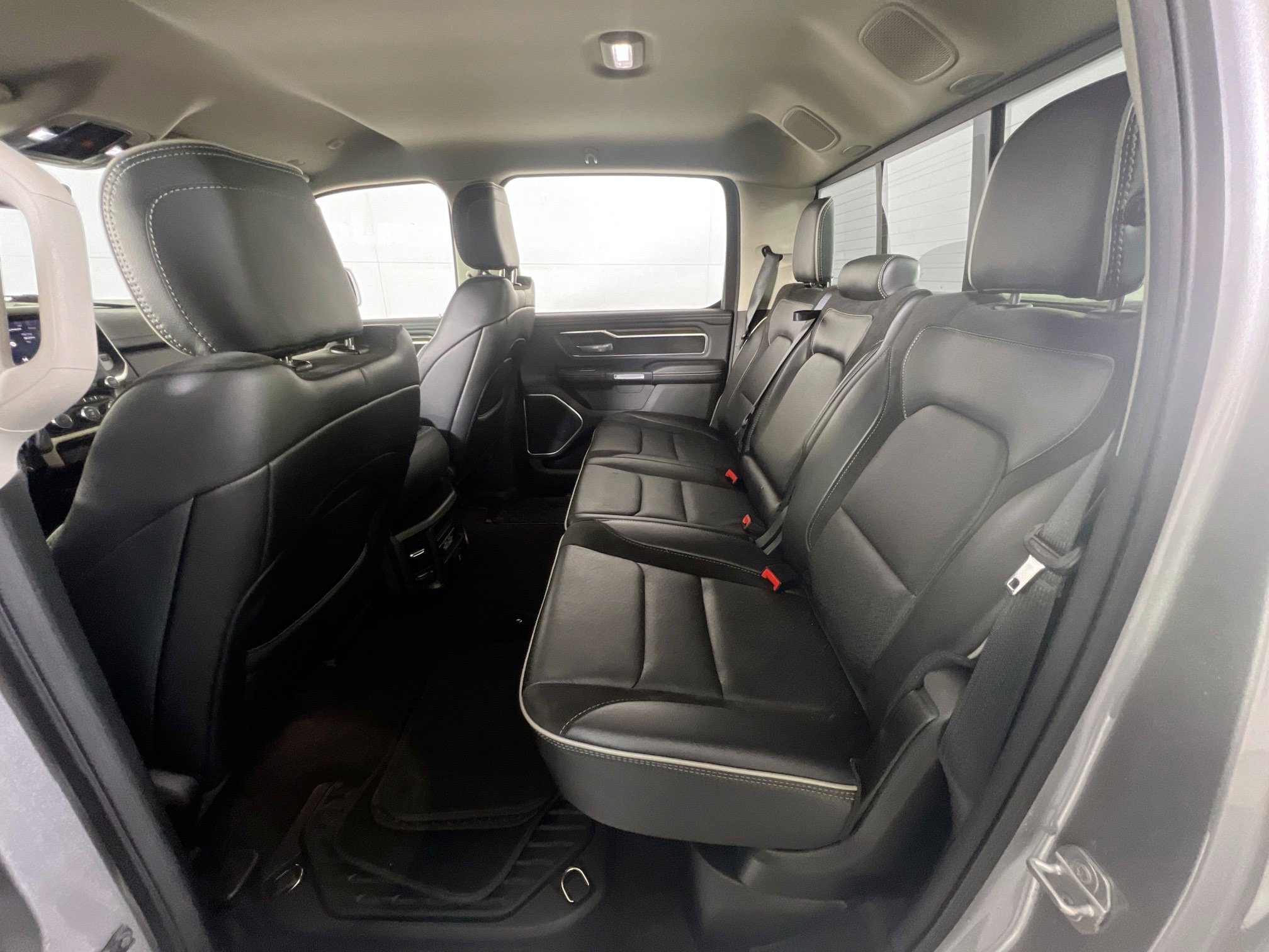 Used 2022 RAM 1500 Laramie AWD/4WD image 23