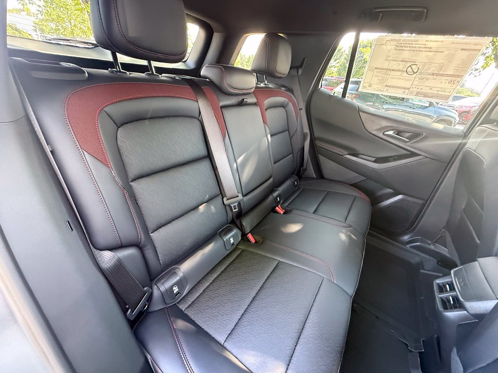 New 2027 Chevrolet Equinox RS w/ Safety and Technology Package AWD/4WD image 25