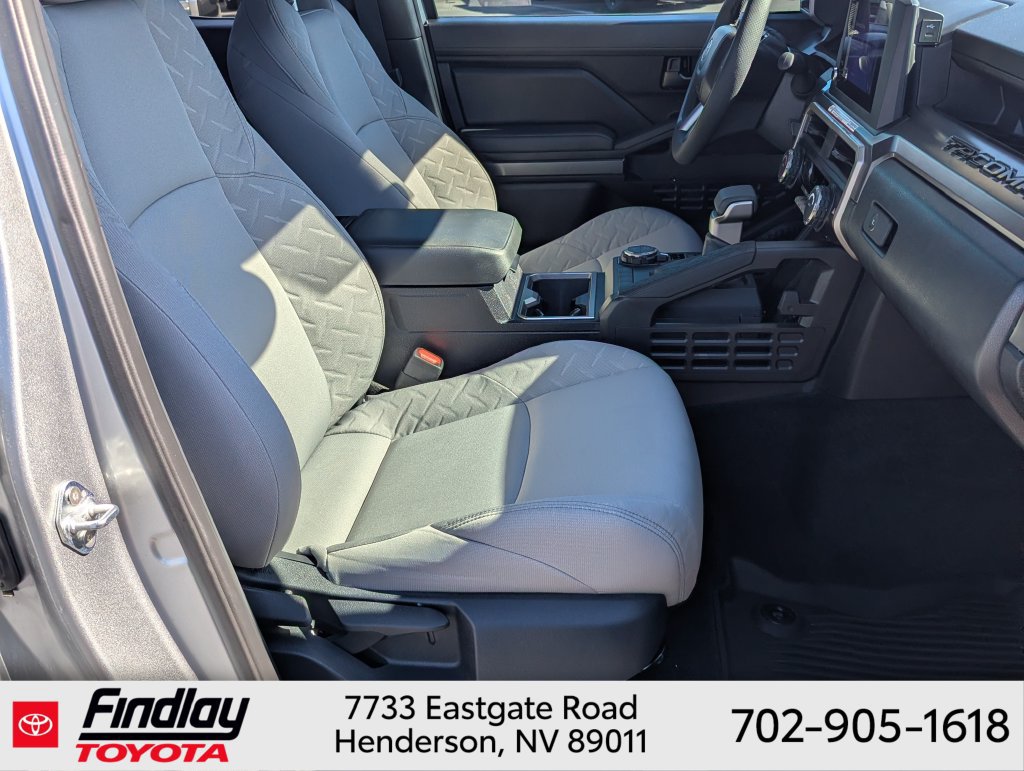 Certified 2025 Toyota Tacoma SR5 AWD/4WD image 15