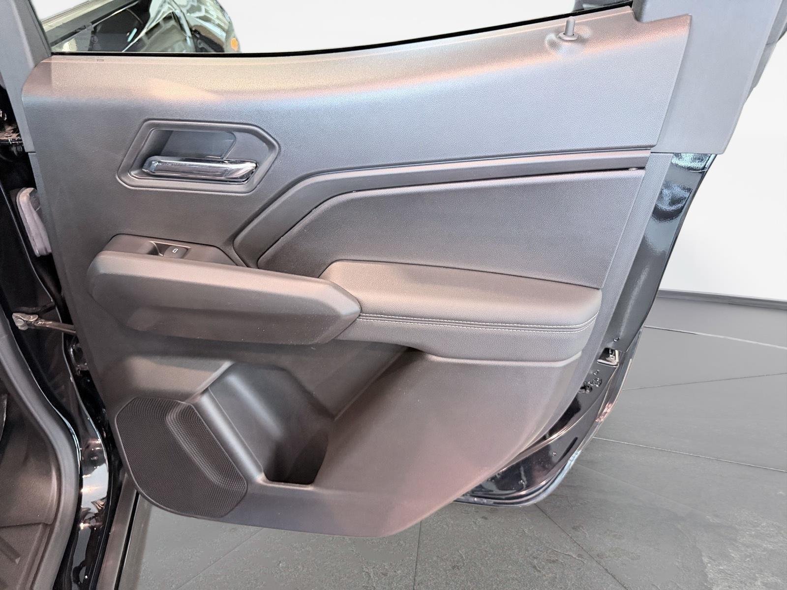 Used 2025 GMC Canyon Elevation w/ Convenience Package AWD/4WD image 25