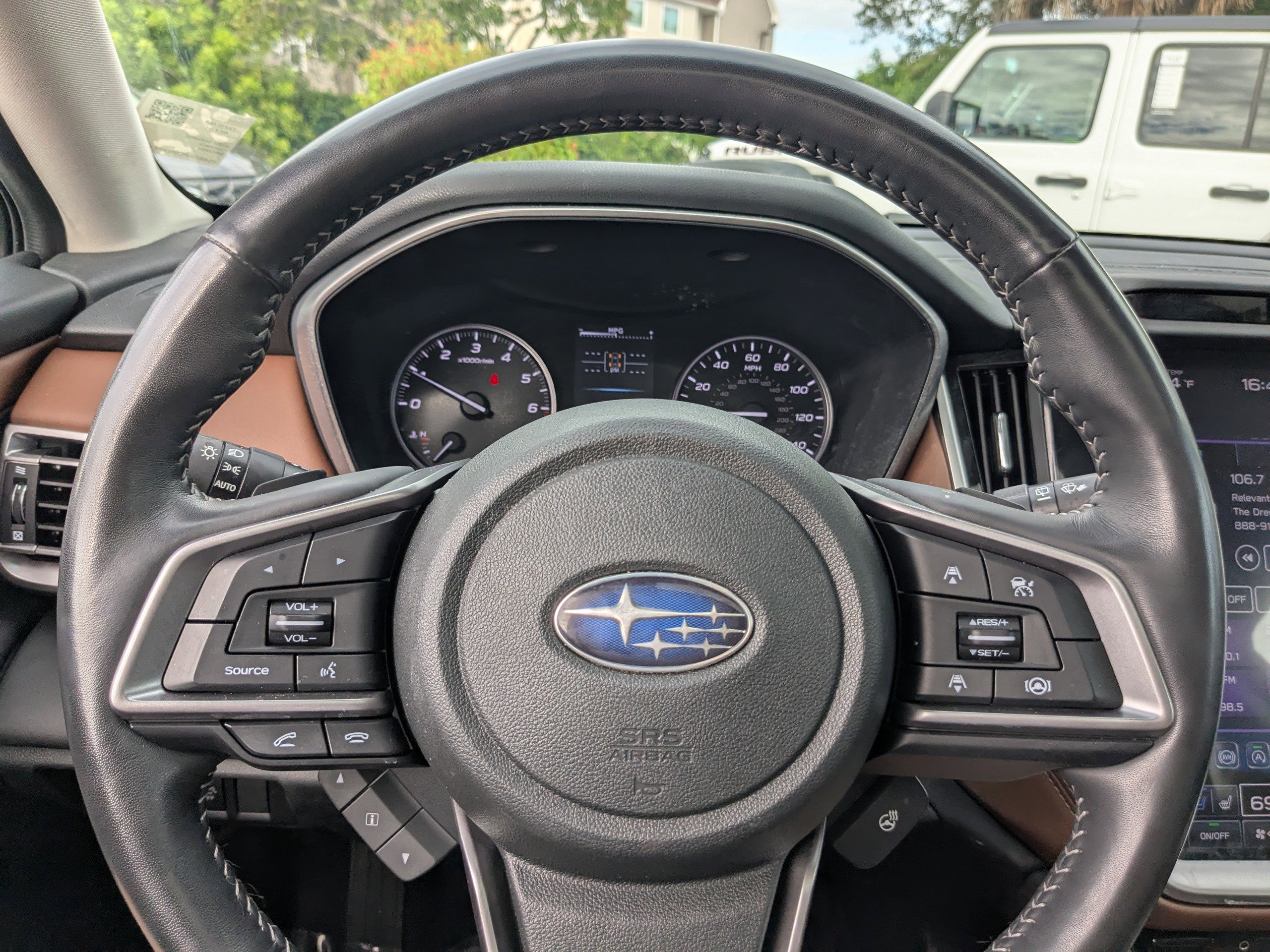 Used 2022 Subaru Outback Touring image 27
