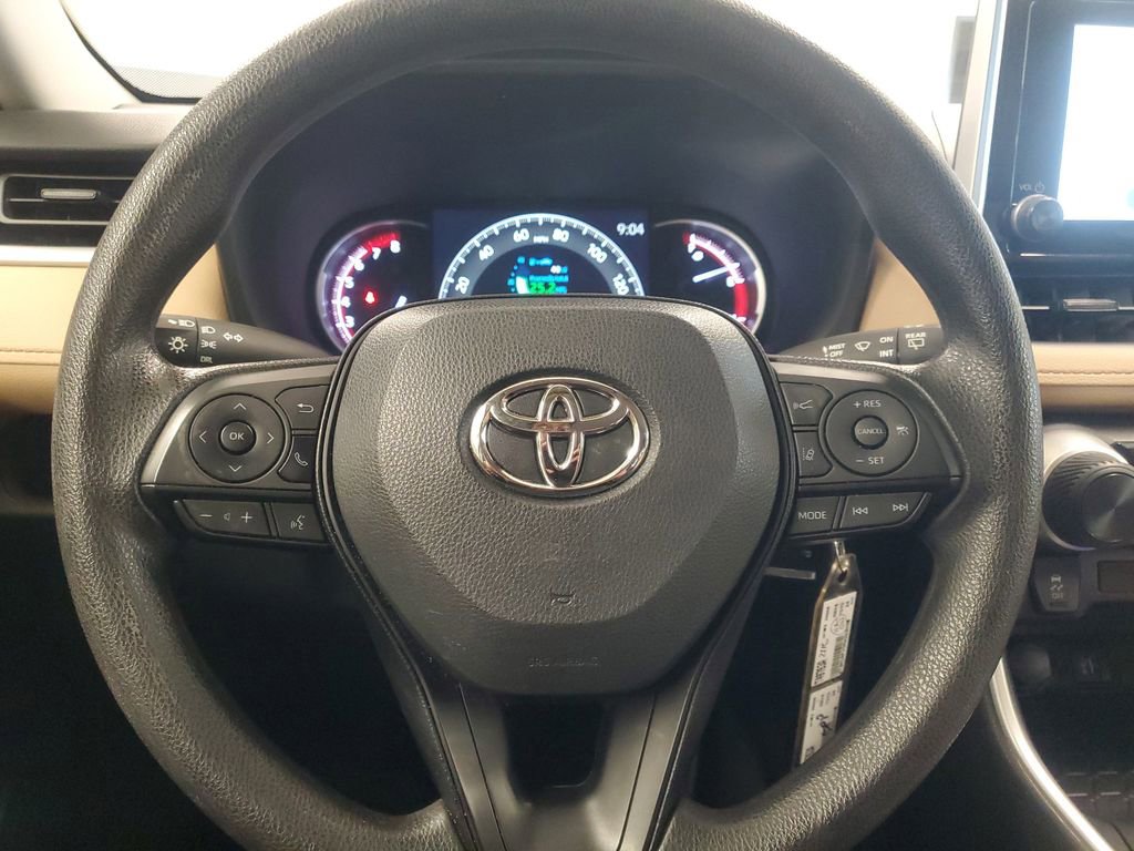Used 2024 Toyota RAV4 LE image 19