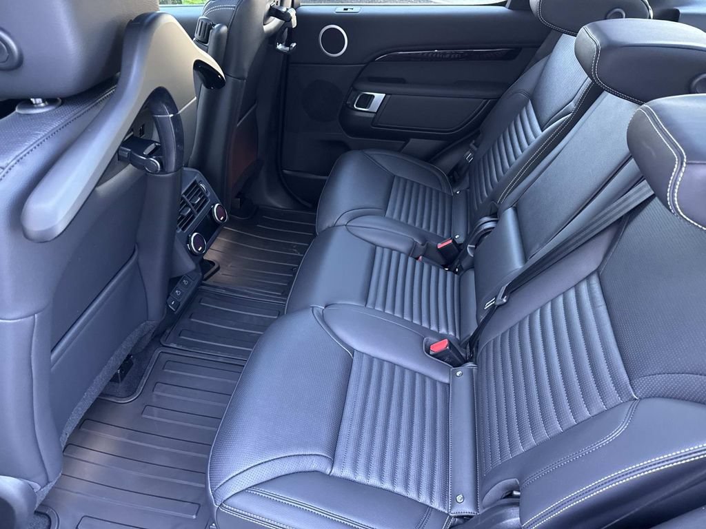 New 2026 Land Rover Discovery S AWD/4WD image 15