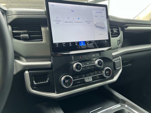 Used 2023 Ford Expedition XLT image 18