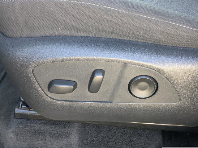 Used 2025 GMC Acadia Elevation image 26