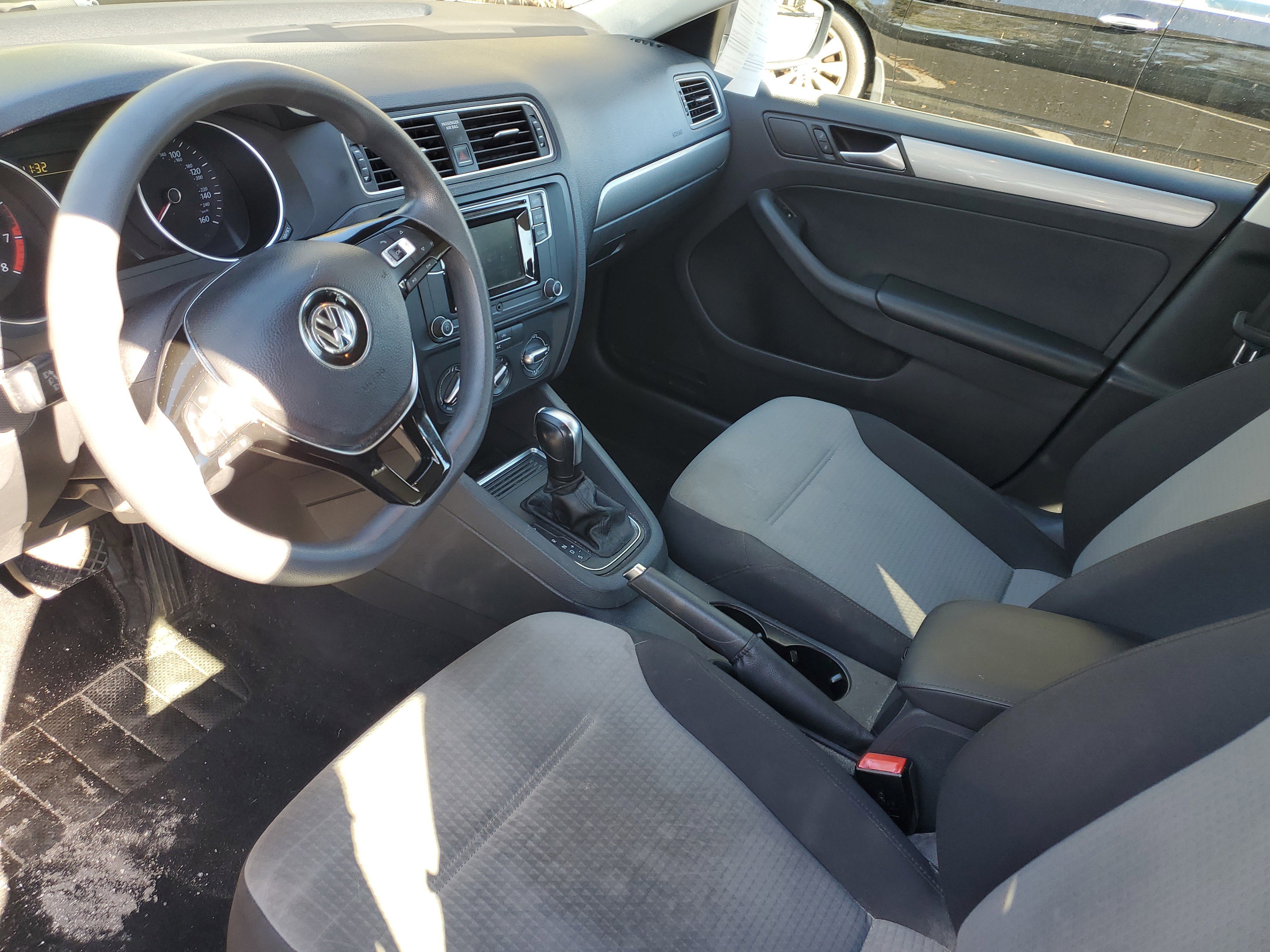 Used 2018 Volkswagen Jetta S image 12