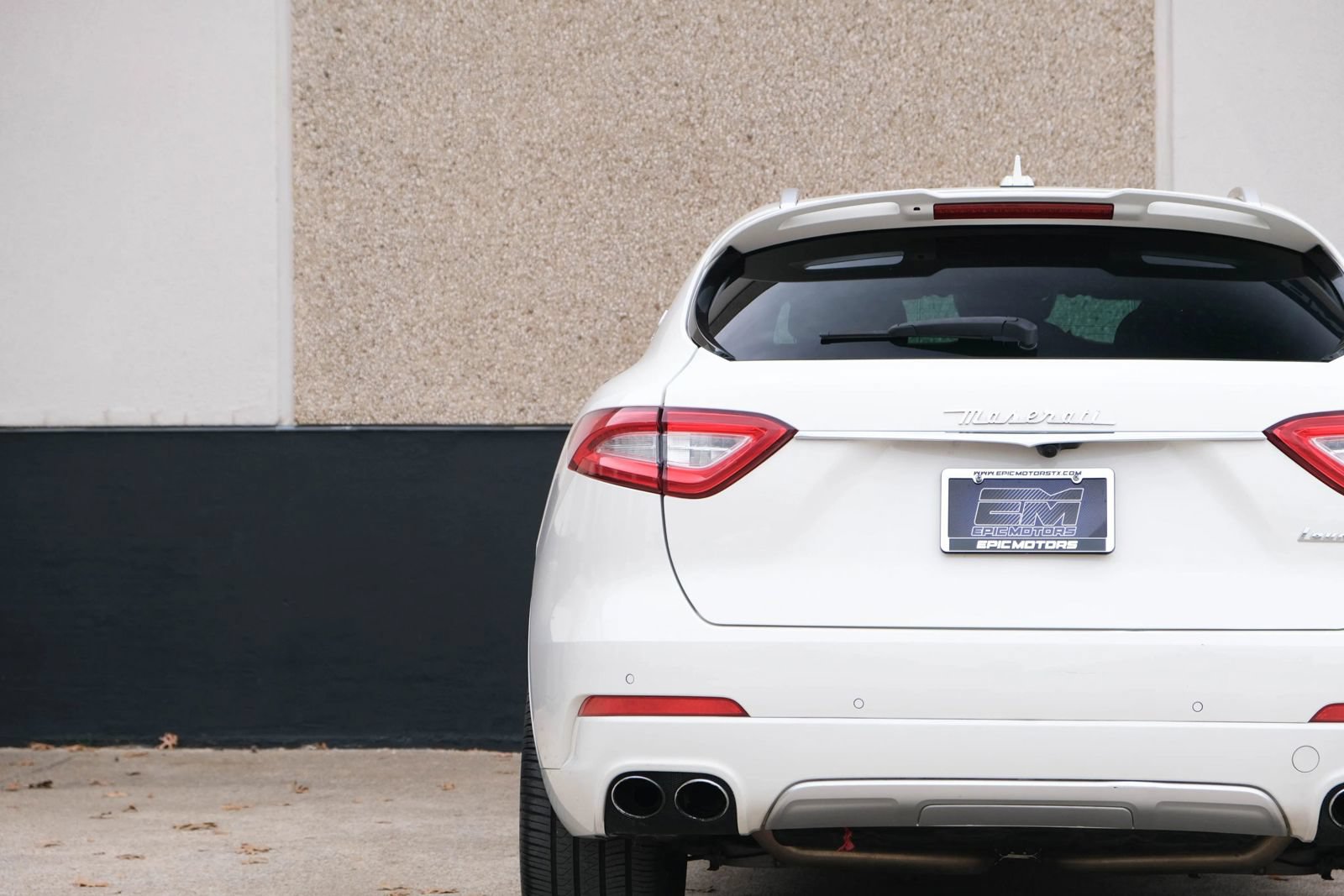 Used 2017 Maserati Levante S AWD/4WD image 17