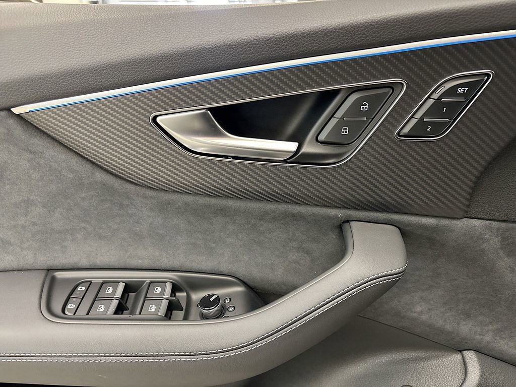 New 2026 Audi SQ7 Premium Plus AWD/4WD image 22