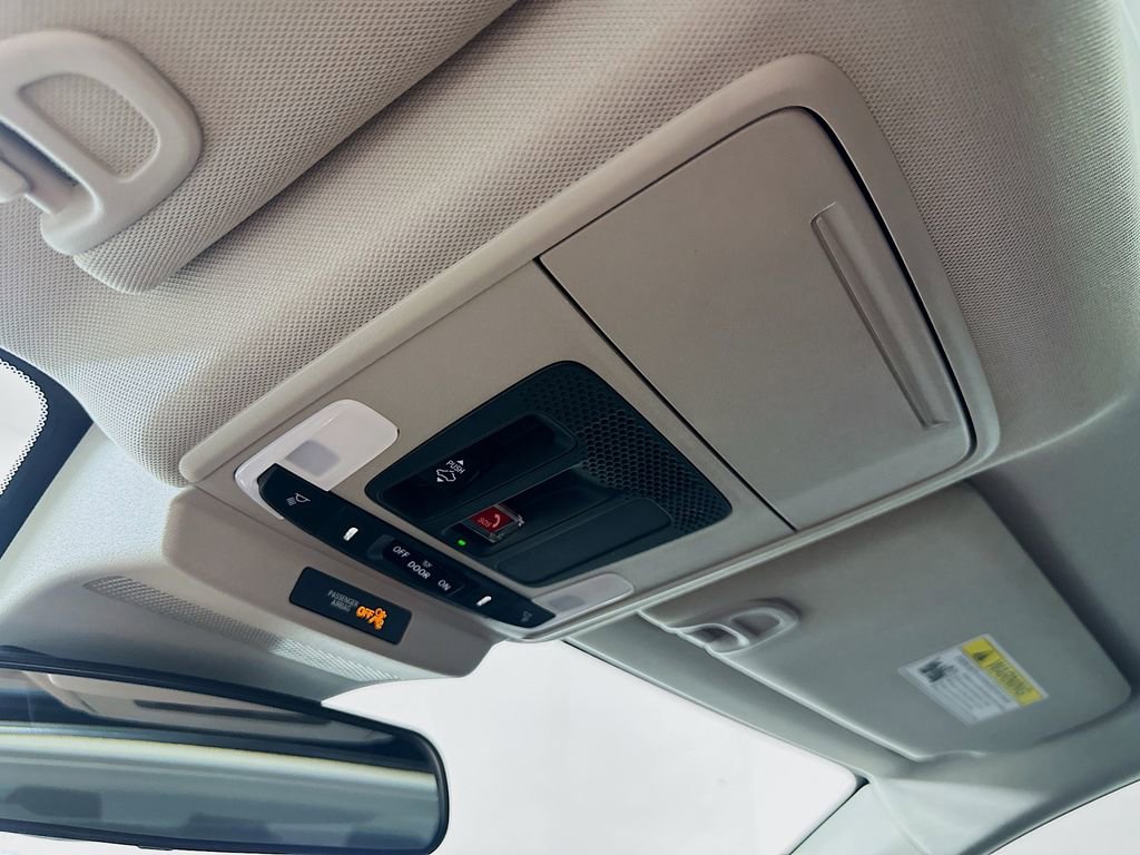 Used 2025 Honda Accord SE image 29