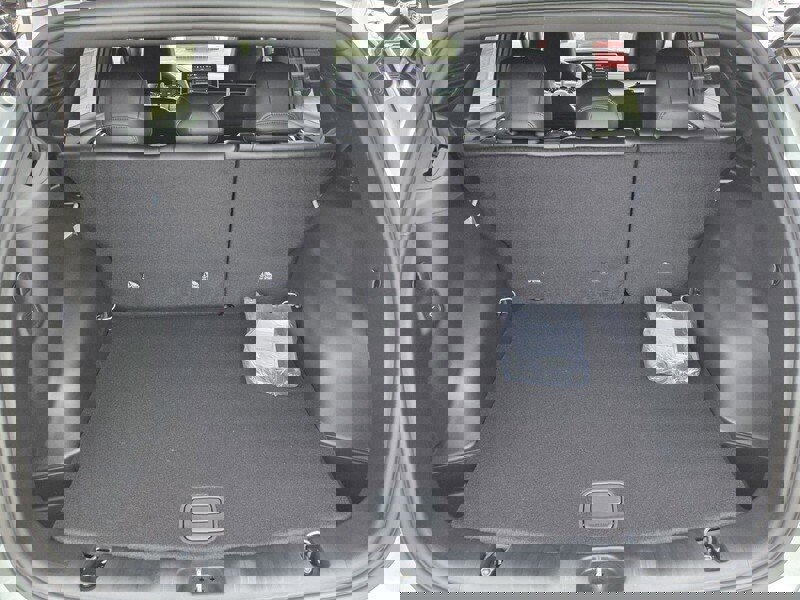 New 2026 Jeep Compass Latitude image 13