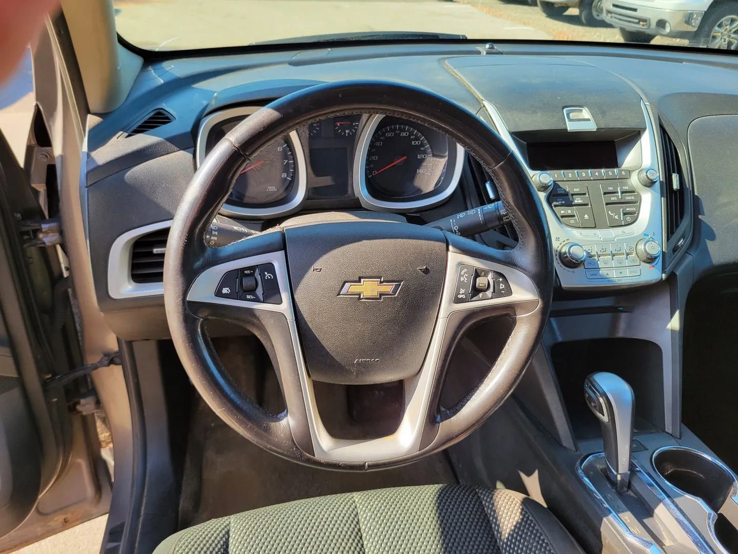 Used 2011 Chevrolet Equinox LT w/ Driver Convenience Package image 5