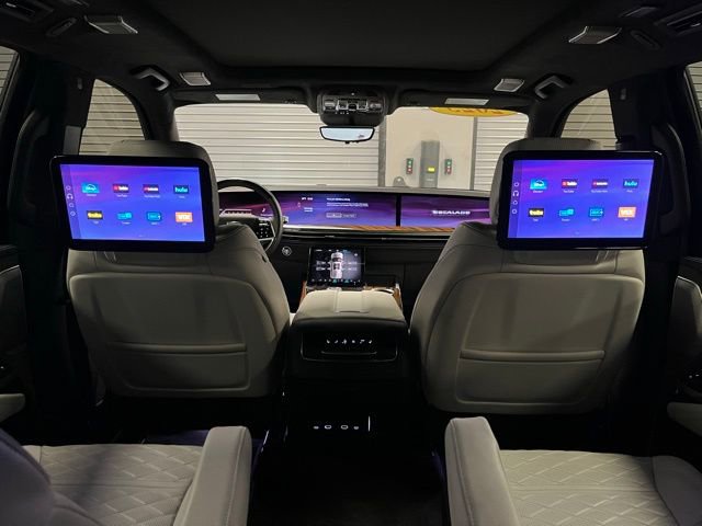 Certified 2025 Cadillac Escalade Sport Platinum w/ LPO, ONYX Package image 31