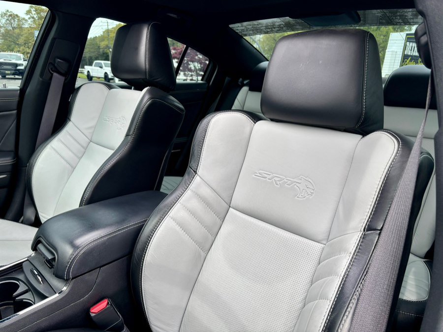 Used 2023 Dodge Charger SRT Hellcat w/ Harman/Kardon Audio Group RWD image 17