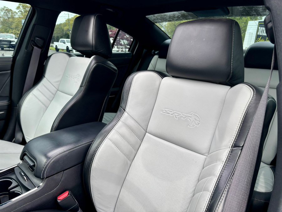 Used 2023 Dodge Charger SRT Hellcat w/ Harman/Kardon Audio Group RWD image 17