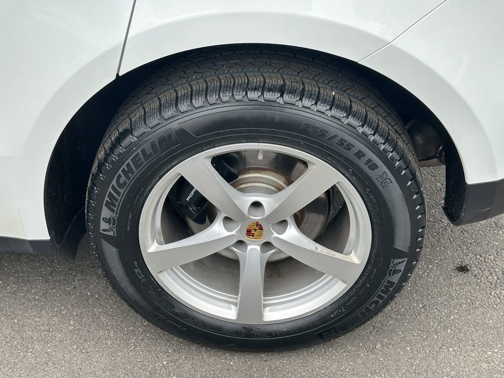 Used 2019 Porsche Macan AWD/4WD image 9