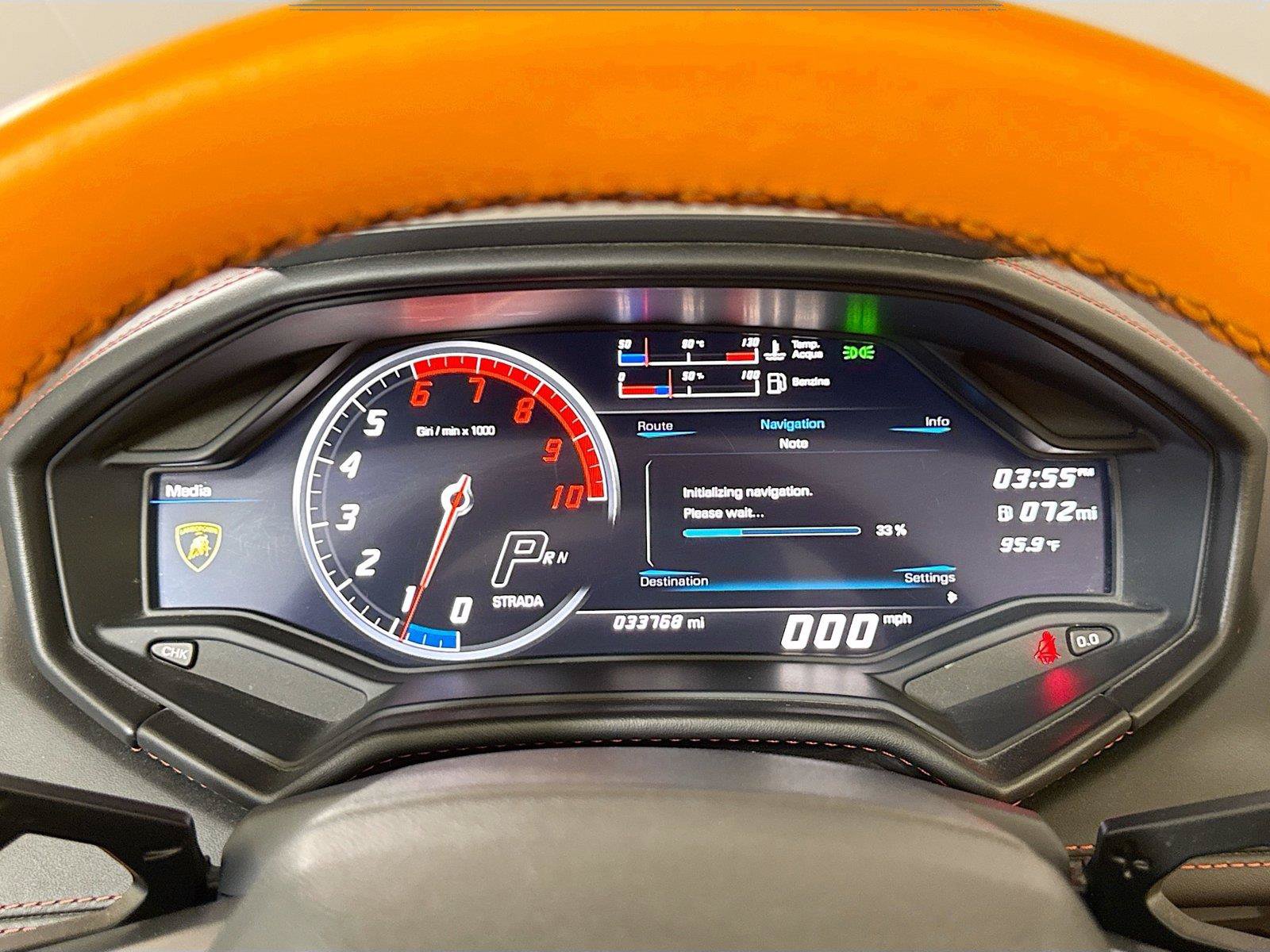 Used 2019 Lamborghini Huracan LP 580-2 RWD image 17