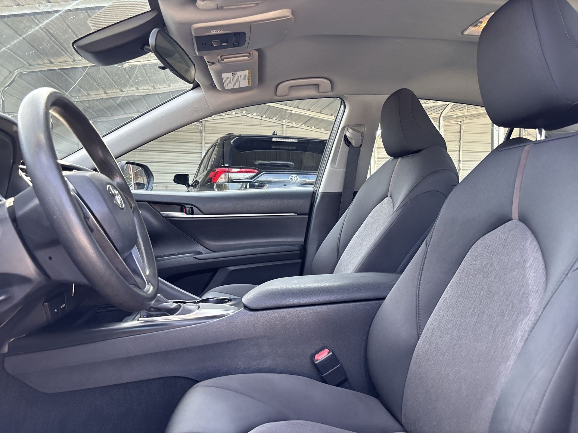 Used 2020 Toyota Camry LE FWD image 13