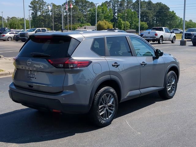 Used 2024 Nissan Rogue S FWD image 3