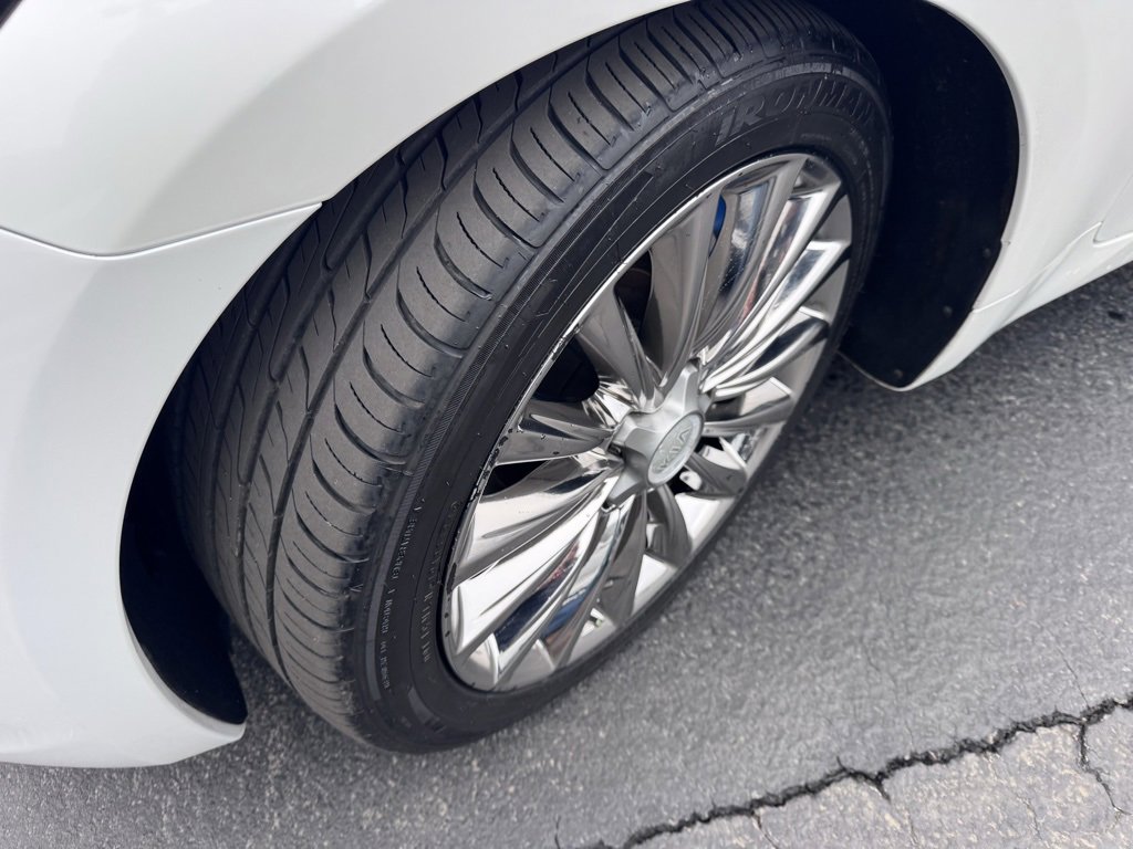 Used 2015 Kia K900 Luxury image 15