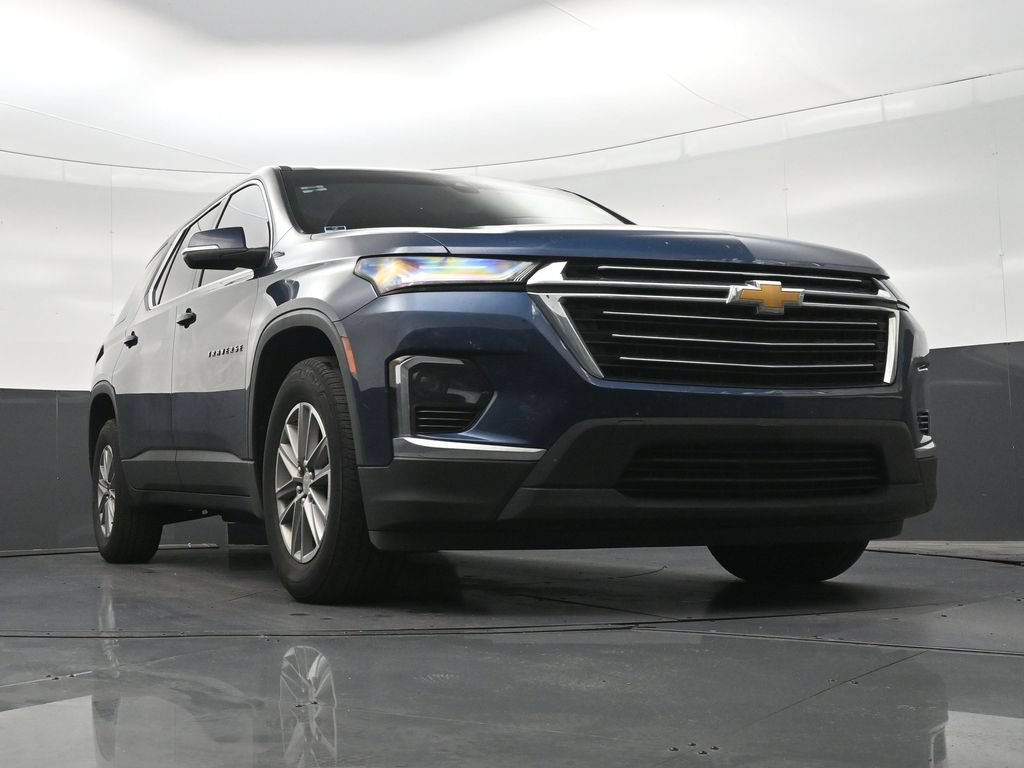 Used 2023 Chevrolet Traverse LT FWD image 30
