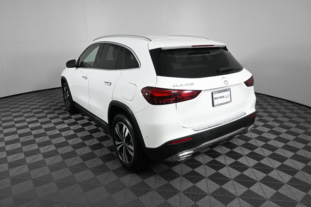 Certified 2026 Mercedes-Benz GLA 250 image 4