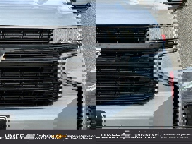 Used 2024 Chevrolet Suburban RST image 4