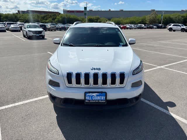 Used 2018 Jeep Cherokee Latitude FWD image 8
