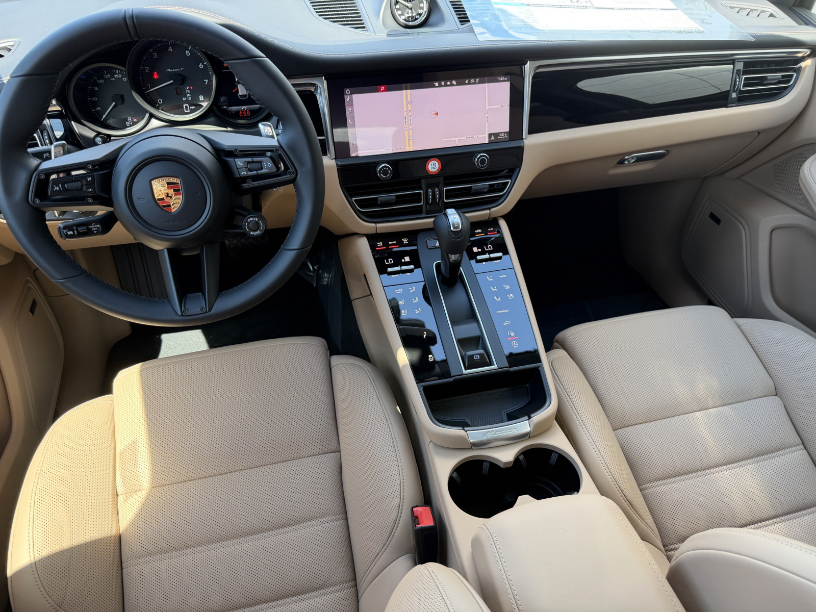 New 2026 Porsche Macan Turbo AWD/4WD image 15