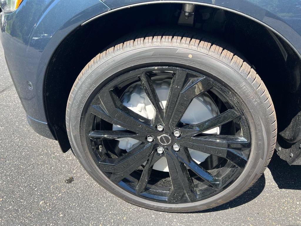 New 2026 Volvo XC60 T8 Ultra w/ Climate Package AWD/4WD image 9