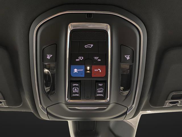 New 2026 Jeep Grand Cherokee Altitude image 27