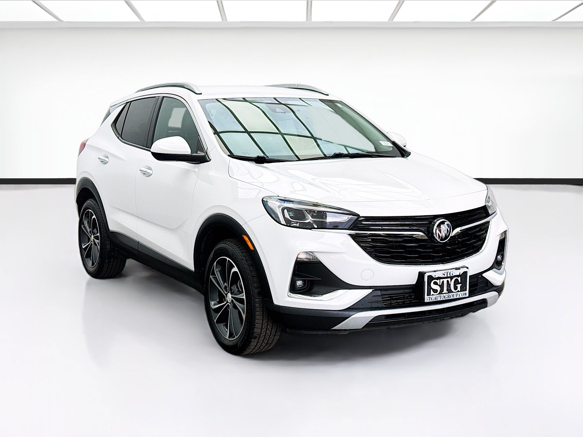Used 2021 Buick Encore GX Essence AWD/4WD image 3