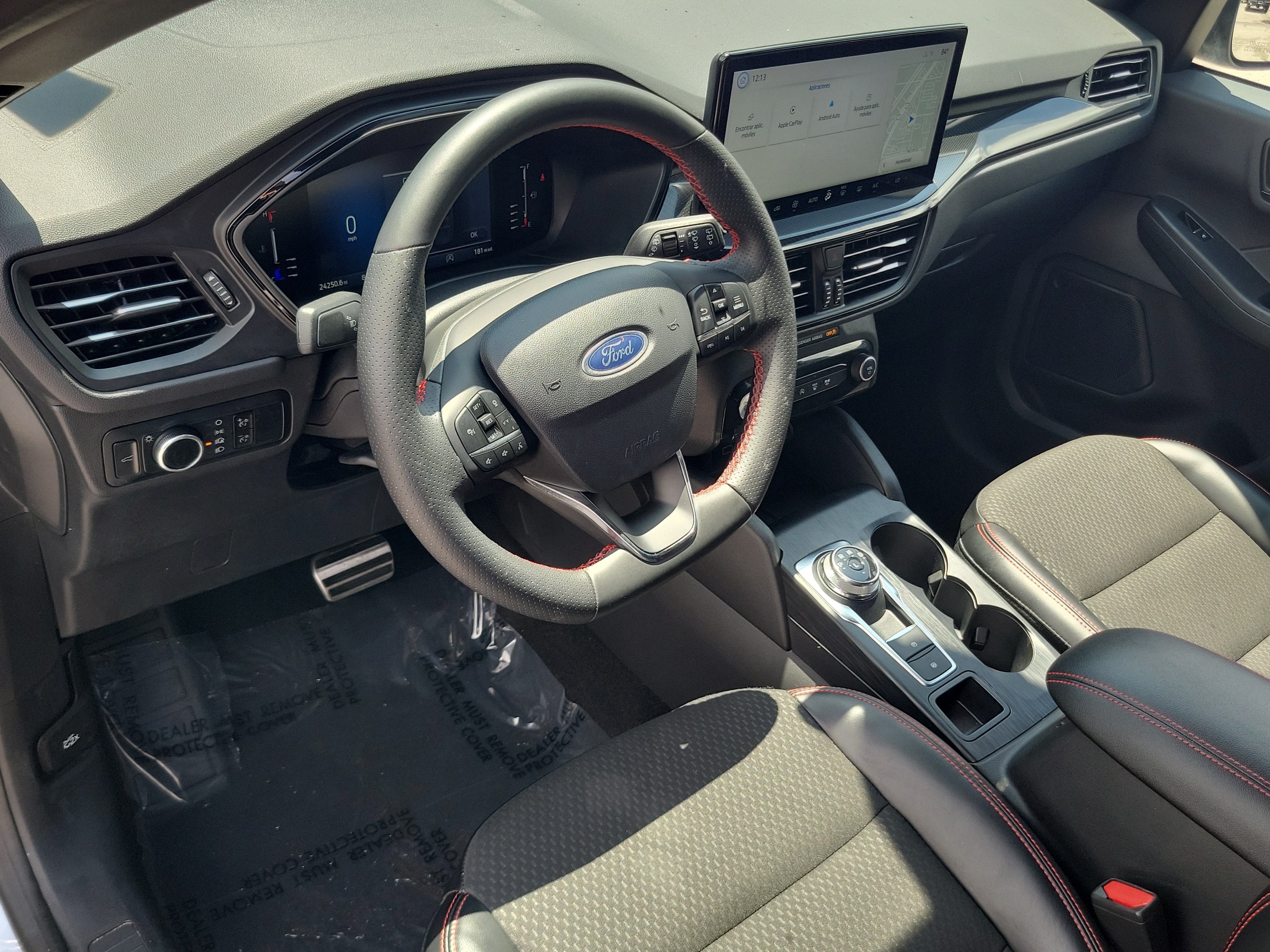 Used 2024 Ford Escape ST-Line w/ Tech Pack #1 FWD image 9