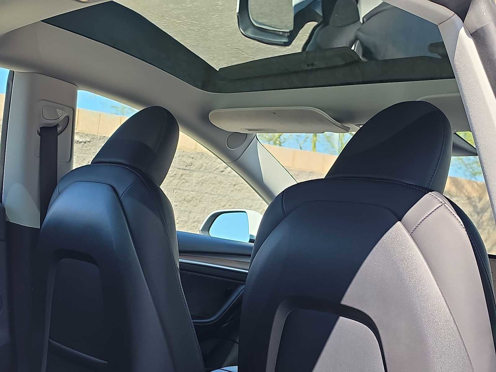 Used 2023 Tesla Model 3 Standard Range image 16