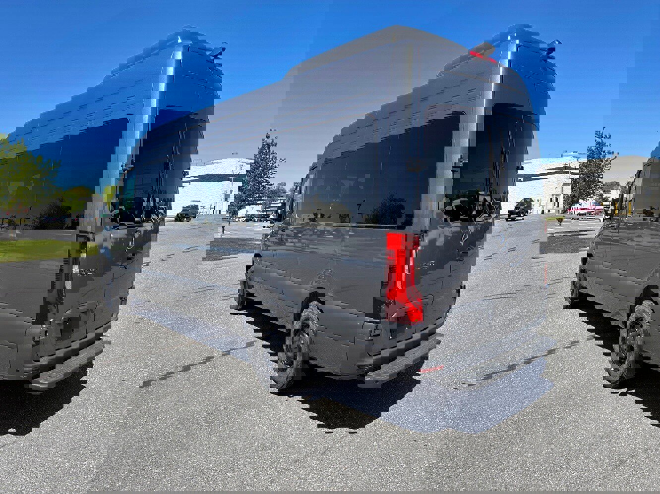 Used 2025 Mercedes-Benz Sprinter 2500 image 6