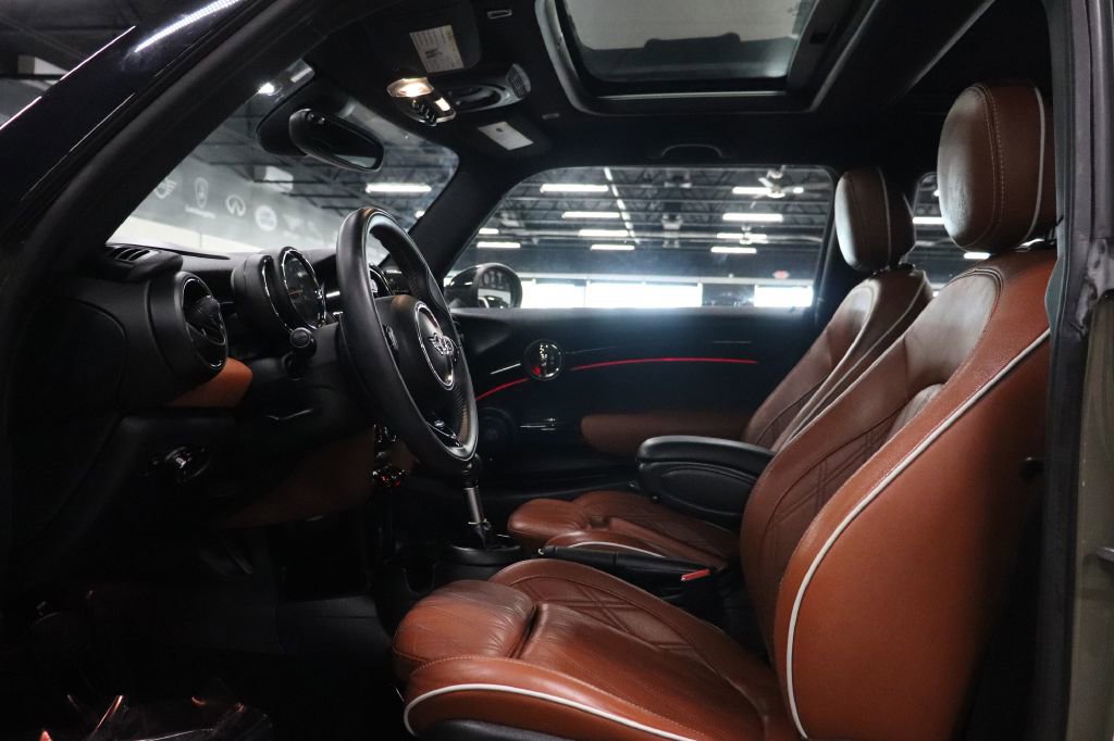 Used 2019 MINI Cooper S image 11