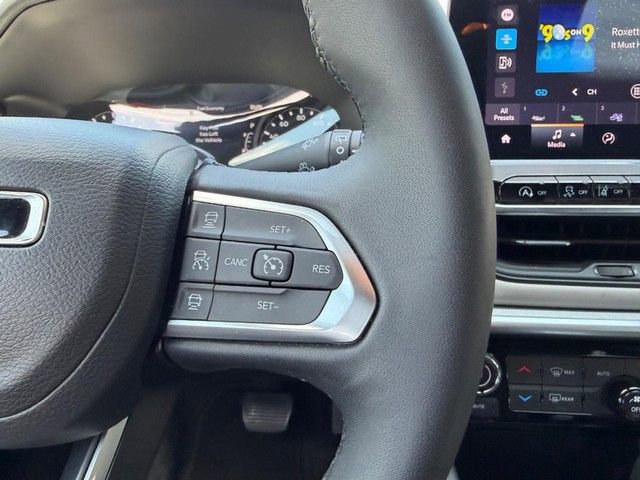 Used 2025 Jeep Compass Limited AWD/4WD image 13