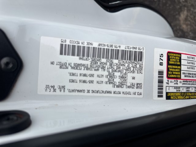 Used 2022 Toyota Tacoma TRD Off-Road AWD/4WD image 28
