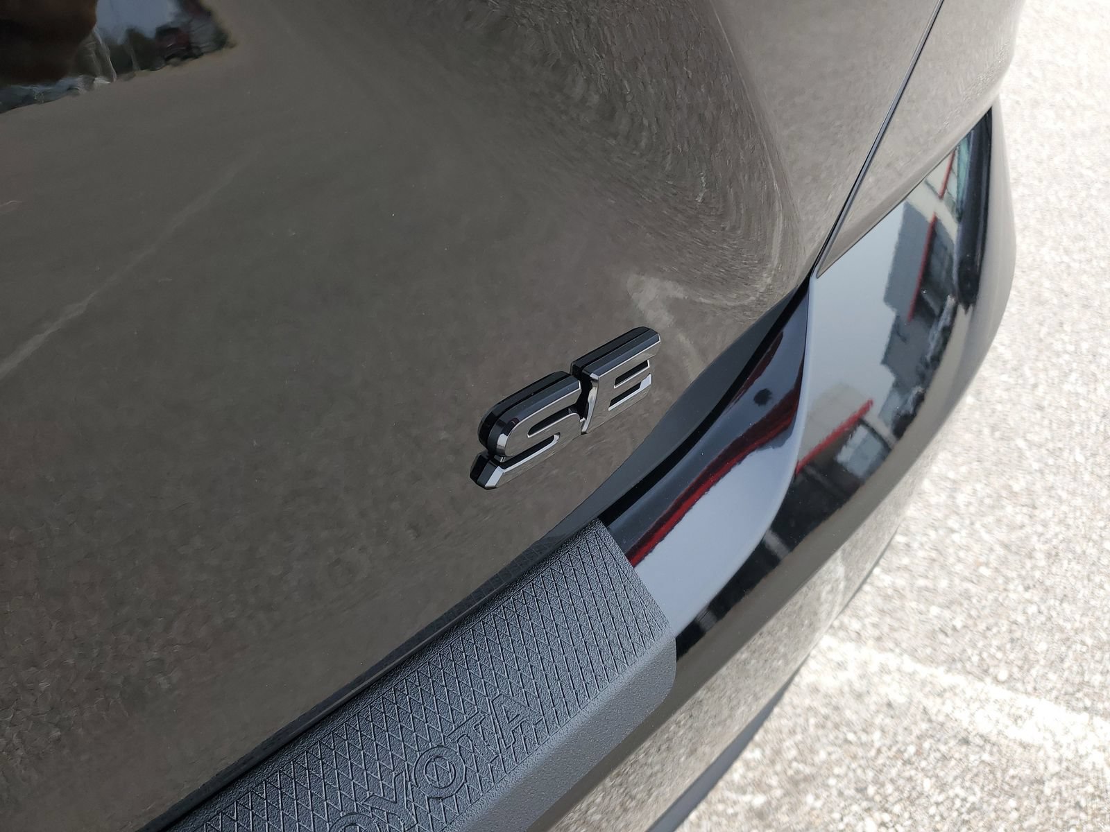 New 2026 Toyota Camry SE FWD image 8