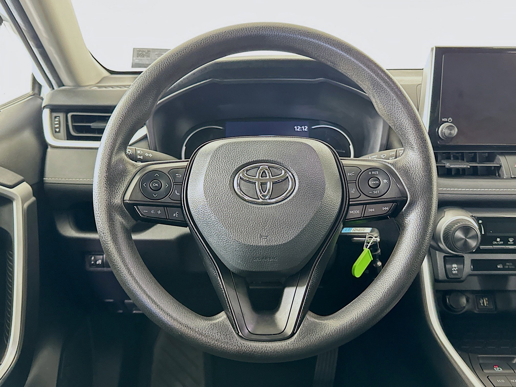 Used 2024 Toyota RAV4 LE image 17