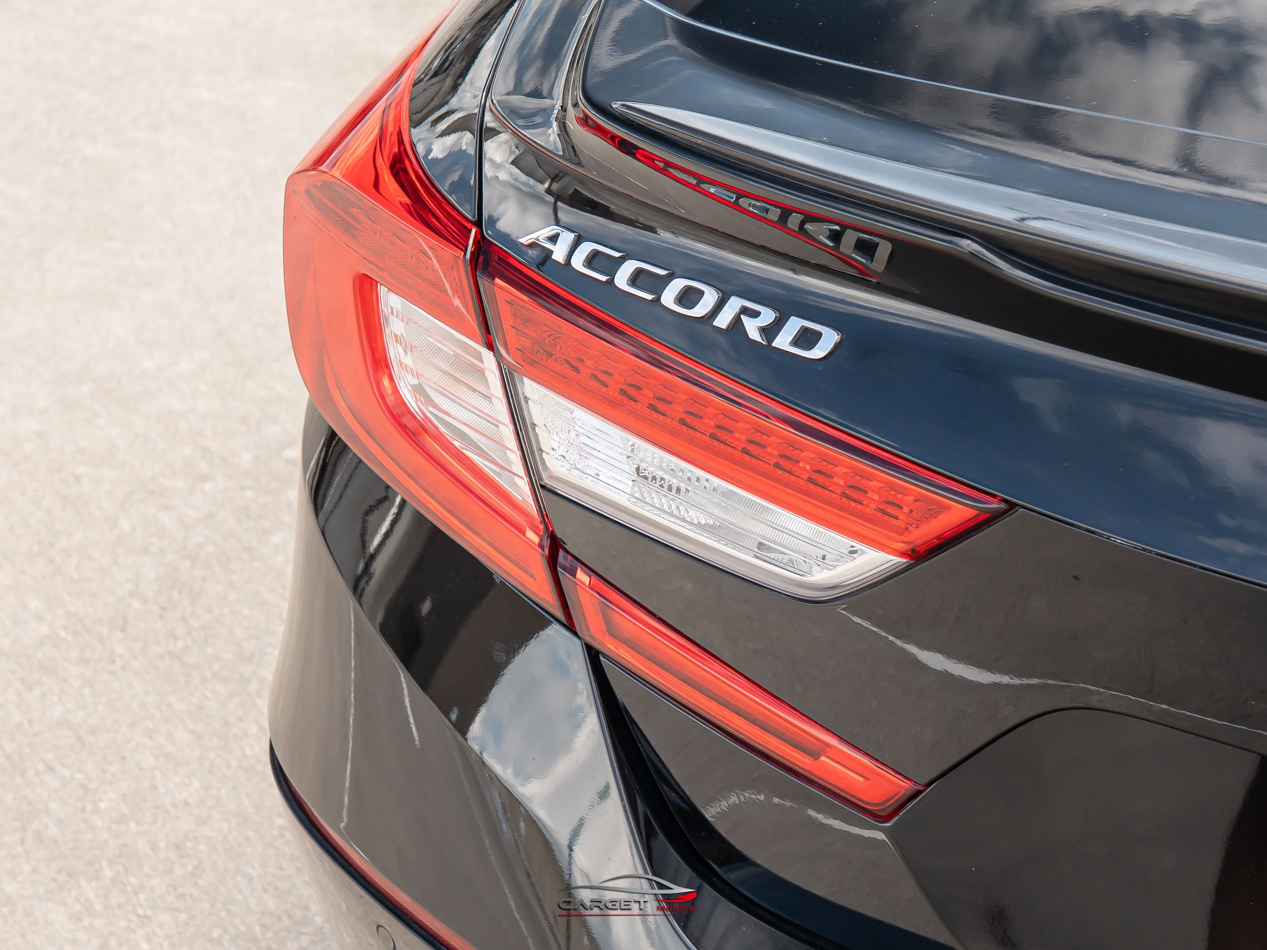 Used 2018 Honda Accord Touring image 46