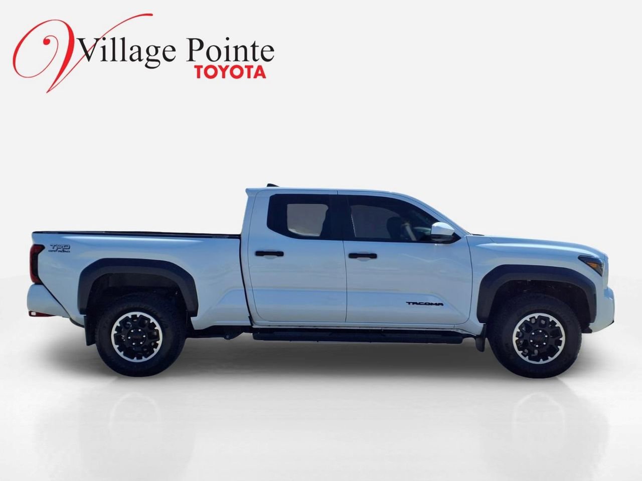 Used 2024 Toyota Tacoma TRD Off-Road image 8