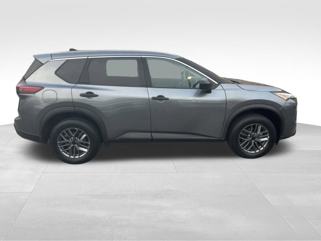 Used 2024 Nissan Rogue S image 21
