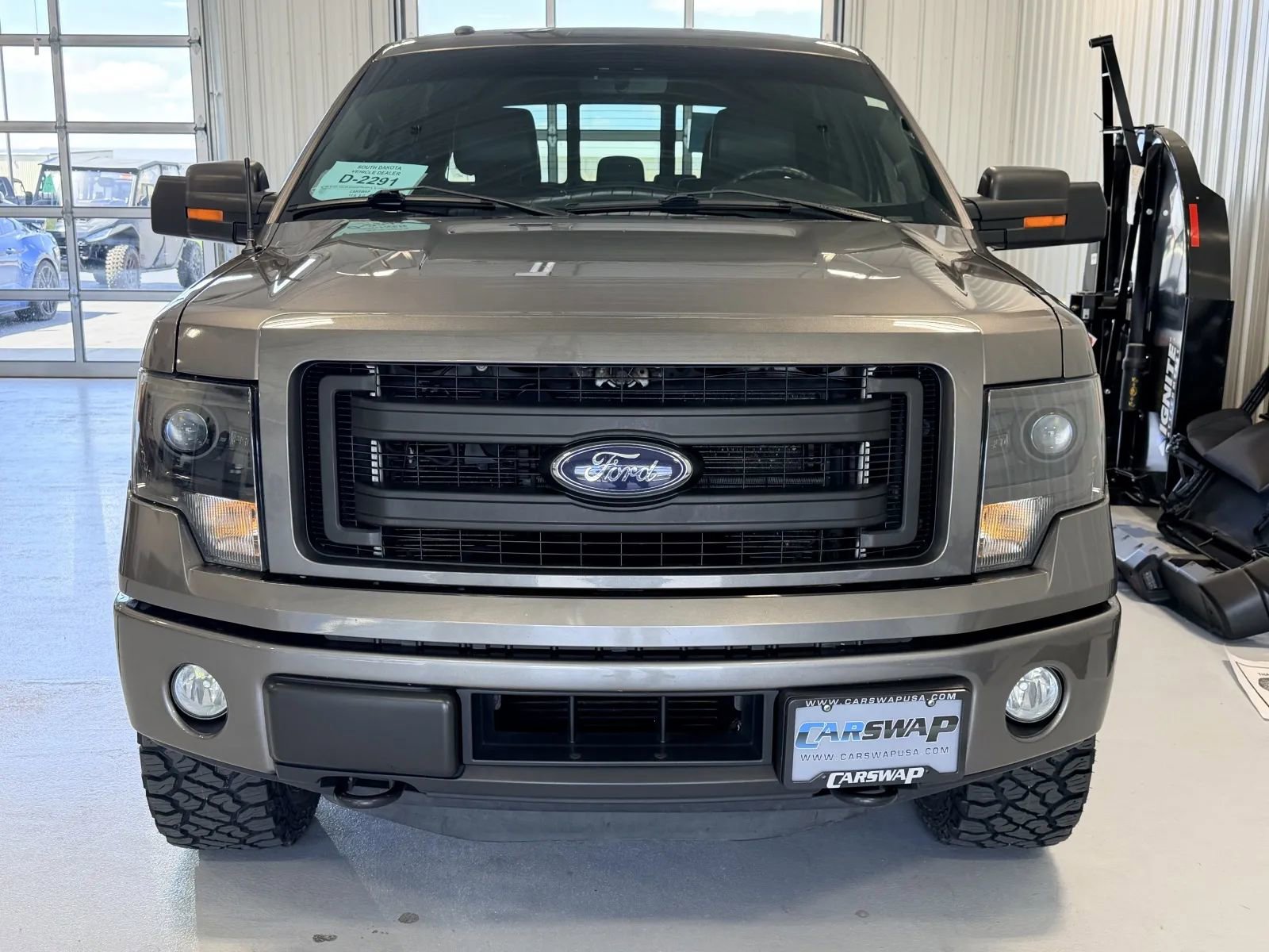 Used 2014 Ford F150 FX4 w/ Equipment Group 402A Luxury AWD/4WD image 8