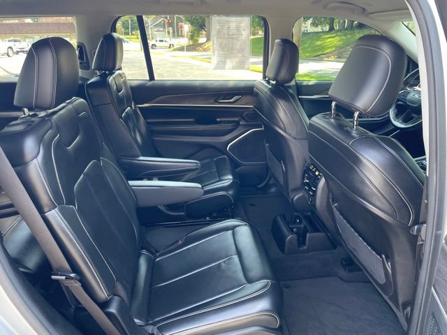 Used 2021 Jeep Grand Cherokee L Limited AWD/4WD image 36