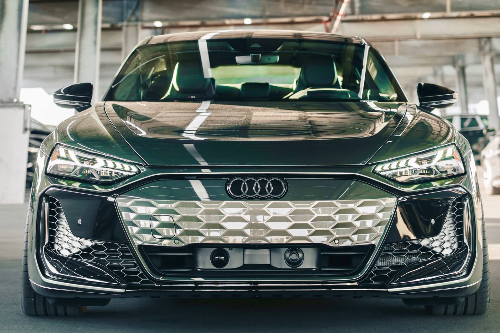 New 2026 Audi RS e-tron GT performance AWD/4WD image 2